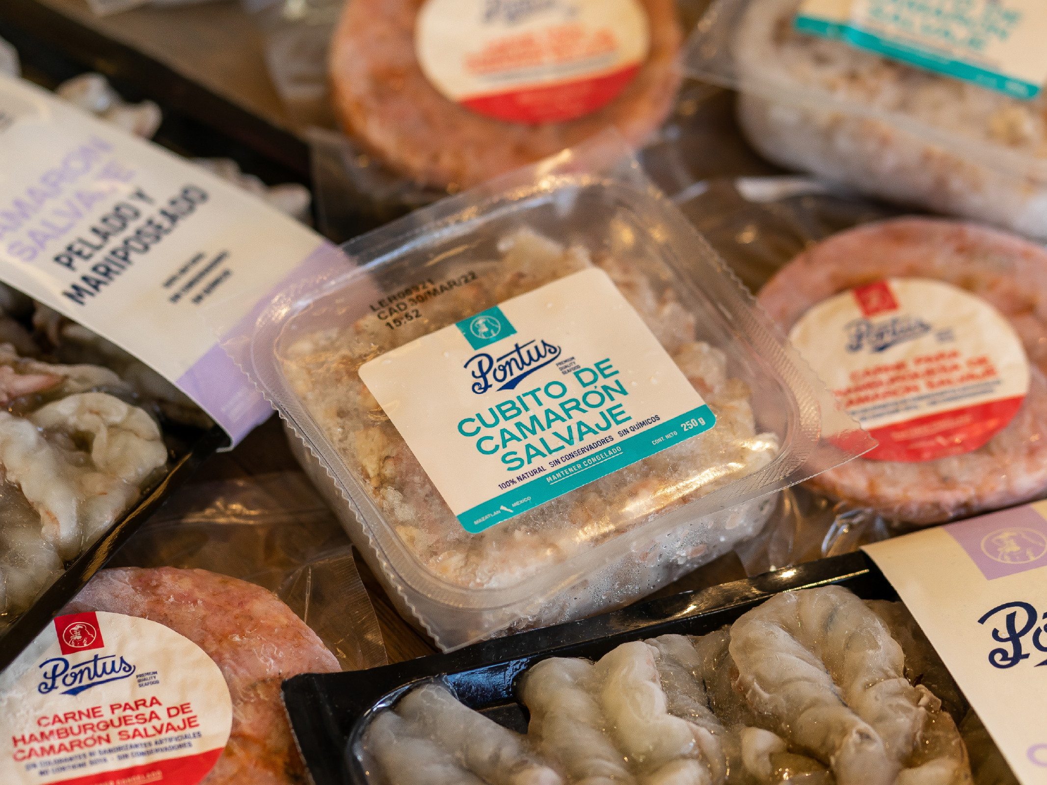 Pontus branding y packaging mariscos